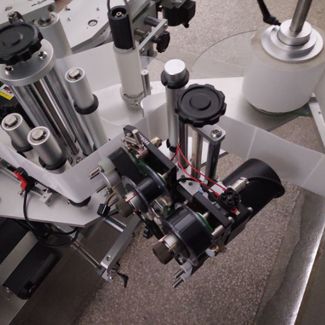 Front And Back Labeling Machine with Wrap Around Label Applicator